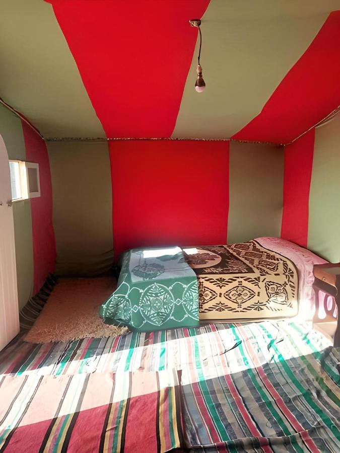Готель Camp Mbark Authentic Мхамід Екстер'єр фото